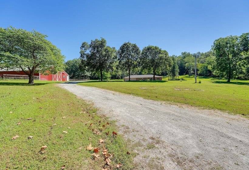 Serene Ava Countryside Home W/ Deck & Fire Pit