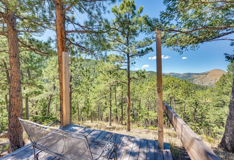 Serene Home W/ Hot Tub   6 Mi To Boulder Falls!