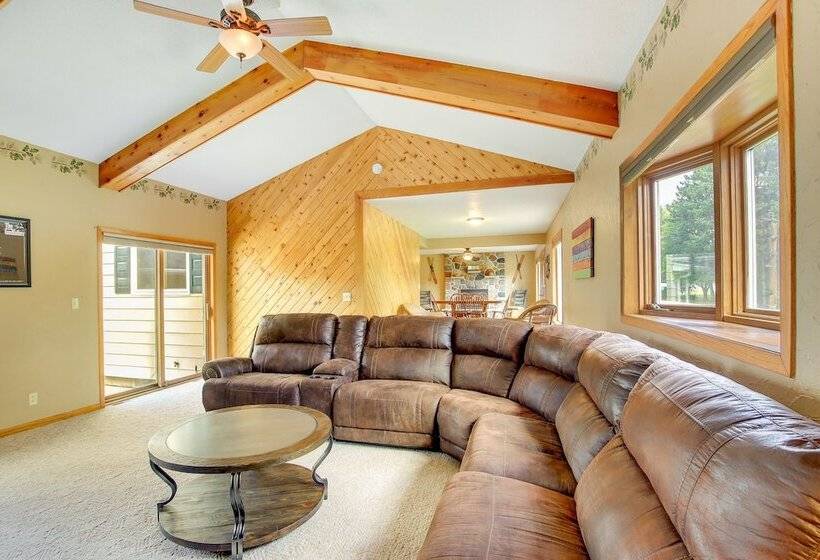 Shawano Vacation Rental: Close To Main Street!