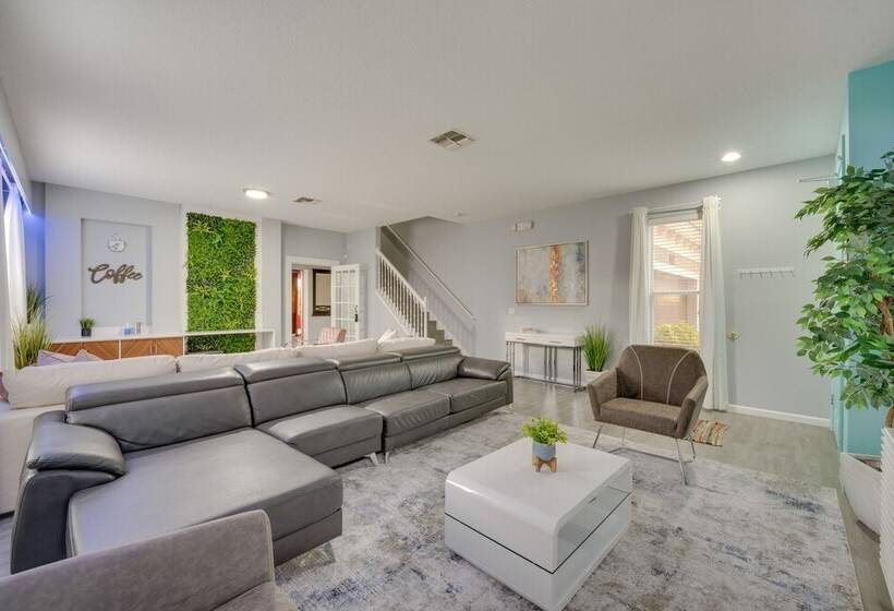 Spacious Kissimmee Oasis W/ Resort Style Amenities