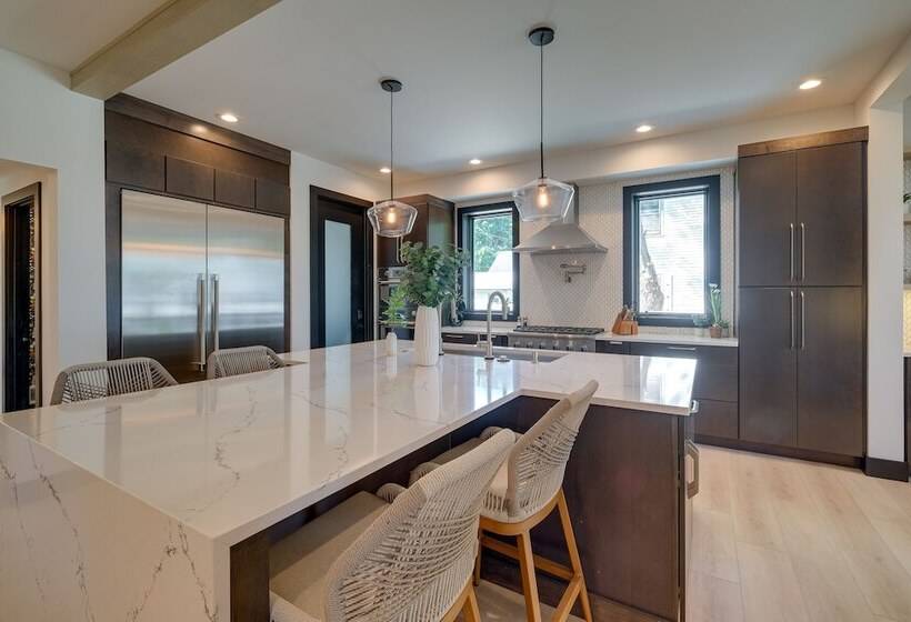 Spacious Michigan Home ~ 6 Mi To Boyne Mountain!