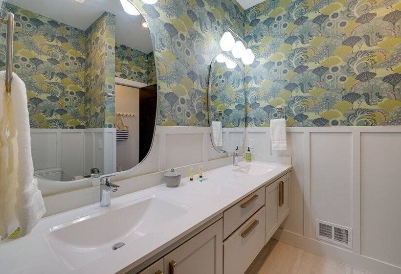 Spacious Michigan Home ~ 6 Mi To Boyne Mountain!