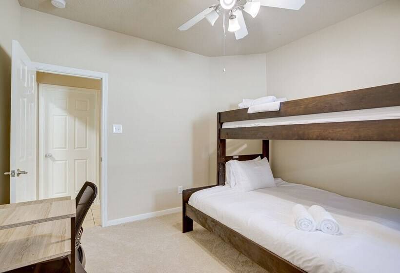 4 Mi To Six Flags: Spring Vacation Home