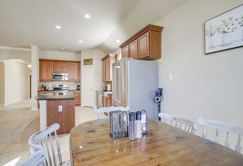 4 Mi To Six Flags: Spring Vacation Home