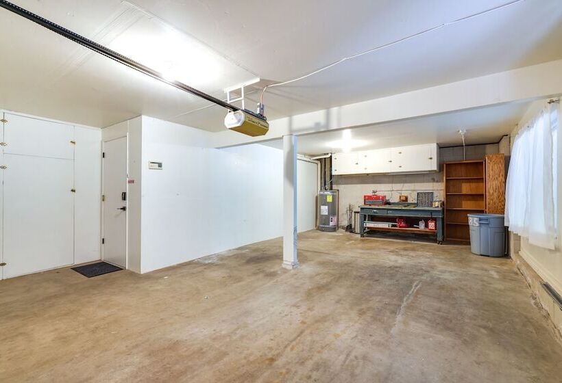 Deck & Fire Pit: Stunning Twain Harte Cabin!