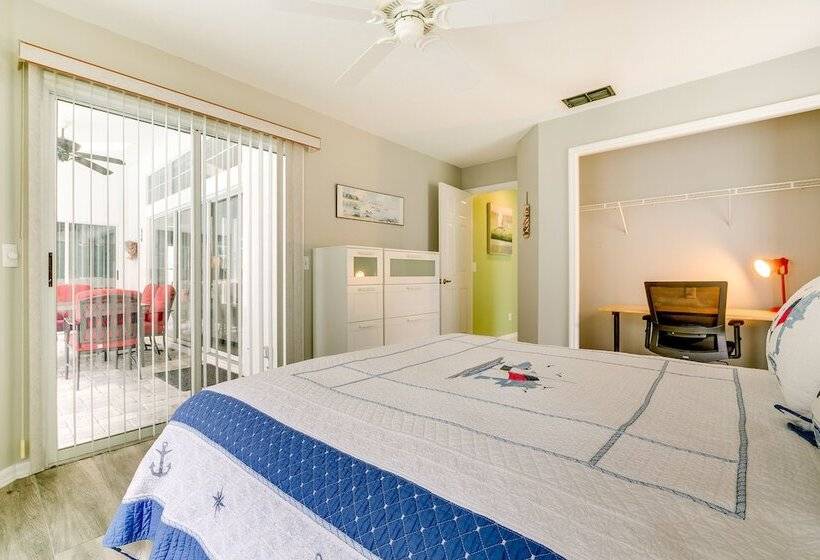 Lanai & Grill: Sunny Home Near Rainbow Springs!