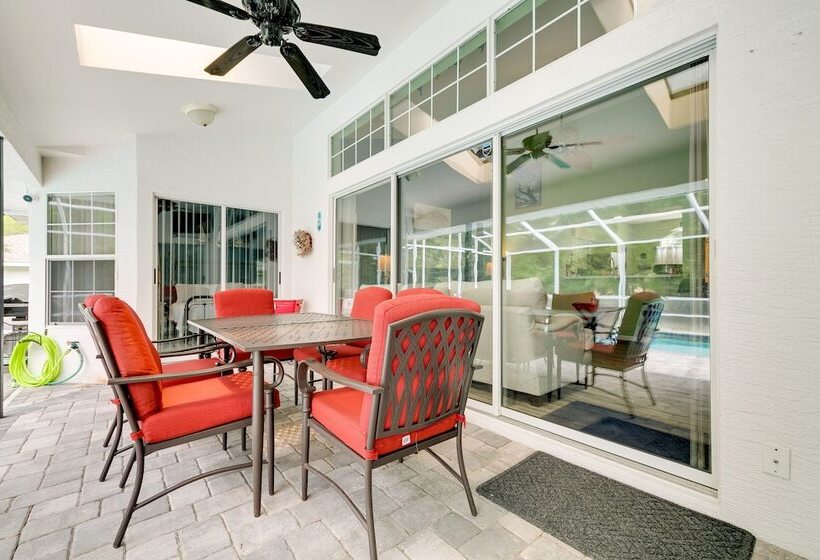 Lanai & Grill: Sunny Home Near Rainbow Springs!