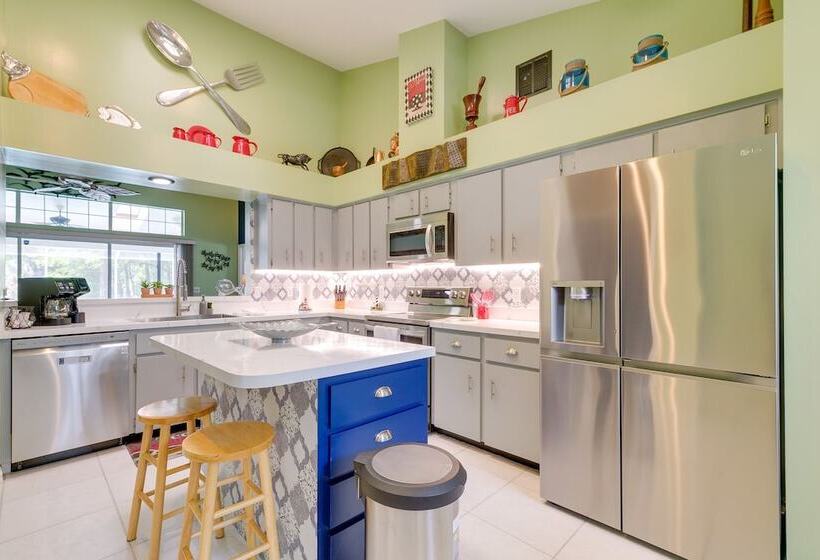 Sunny Home W/ Pool & Lanai   Near Rainbow River!