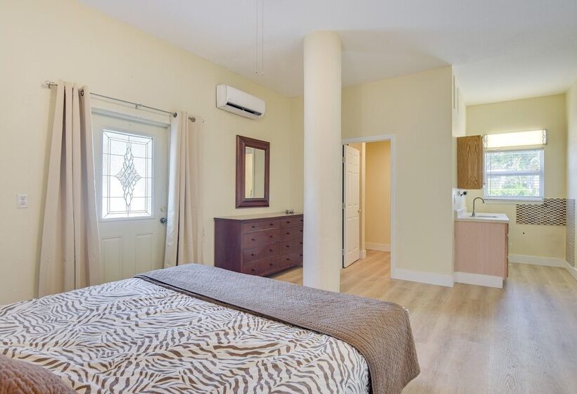 Sunny Key Largo Home W/ Golf Cart & Kayaks