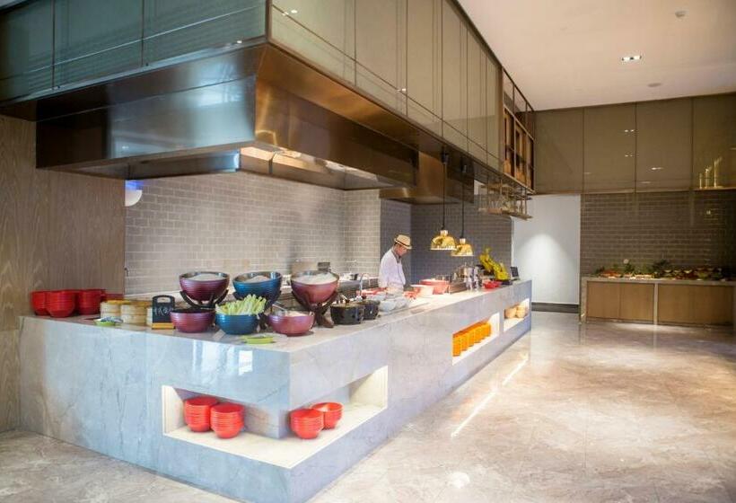 The Qube Hotel Shanghai Sanjiagang   Offer Pudong International Airport And Disney Shuttle