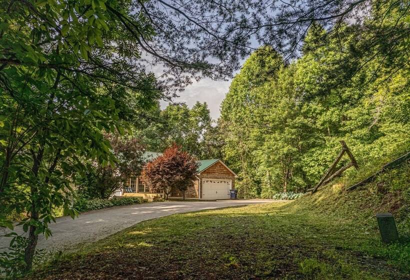 Three Little Bears Retreat