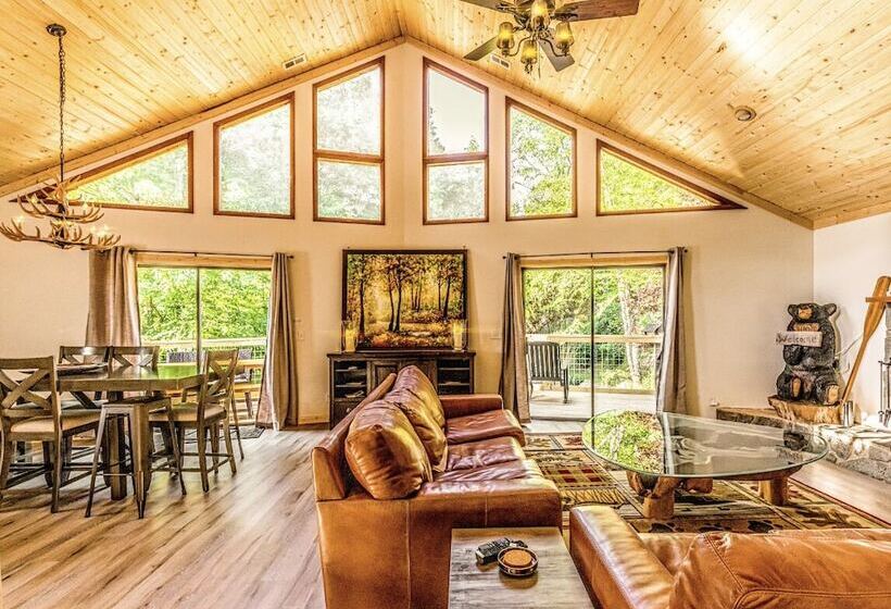 Three Little Bears Retreat