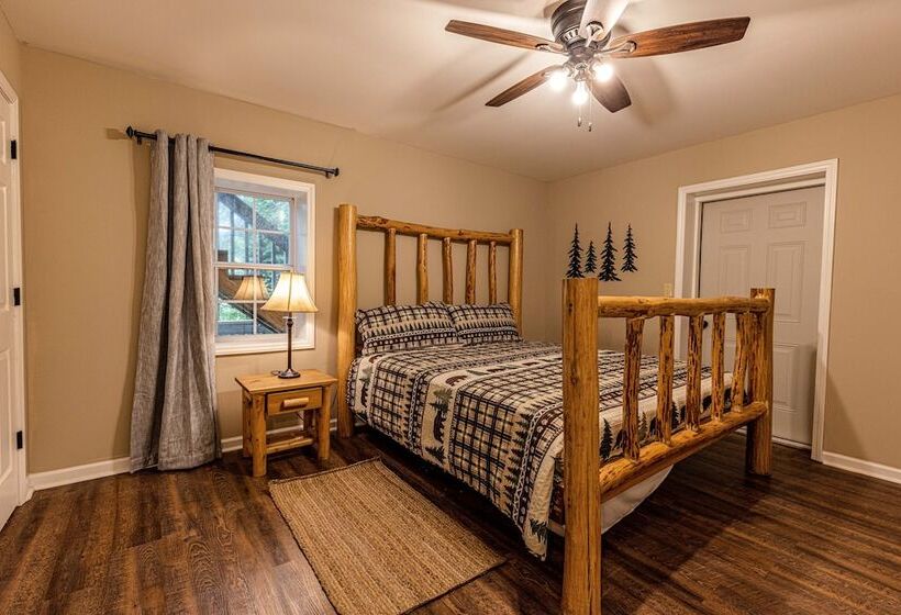 Three Little Bears Retreat