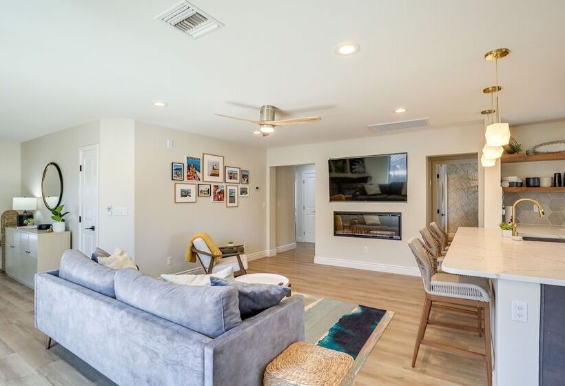 Topocks Premier Luxury Rental Home: 5 Mi To River