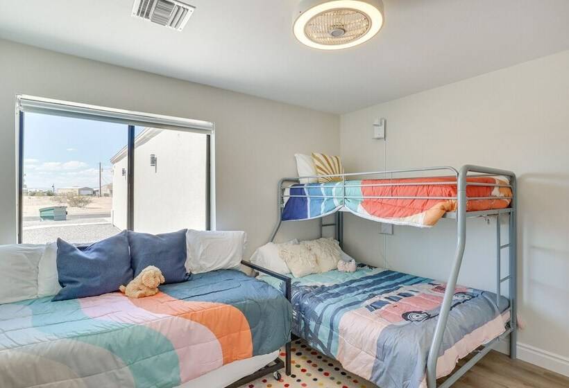 Topocks Premier Luxury Rental Home: 5 Mi To River