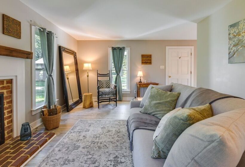 Tranquil Cottage In Virginia Countryside W/ Pond!
