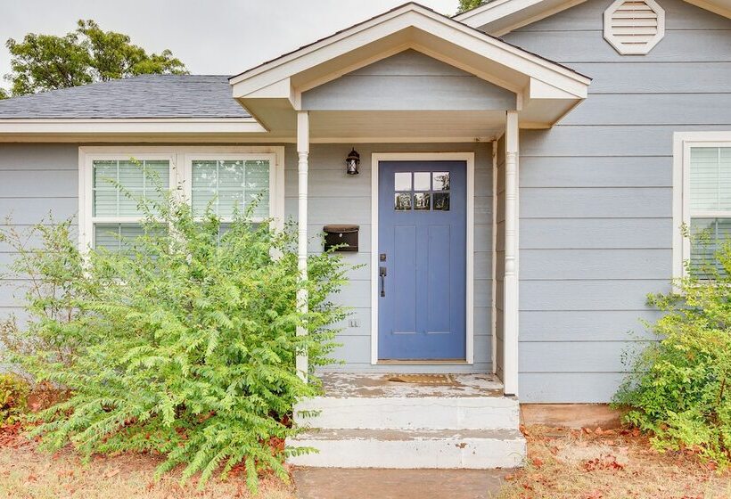 Updated Home W/ Yard ~ 14 Mi To Quartz Mountain!