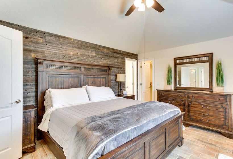 Updated Norman Home ~ 1 Mi To Oklahoma University!