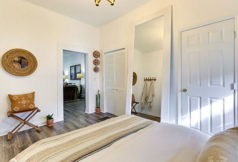 Fire Pit & Yard: Updated Winter Garden Home!