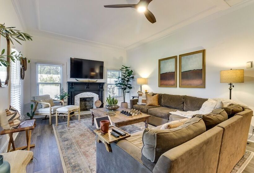 Fire Pit & Yard: Updated Winter Garden Home!