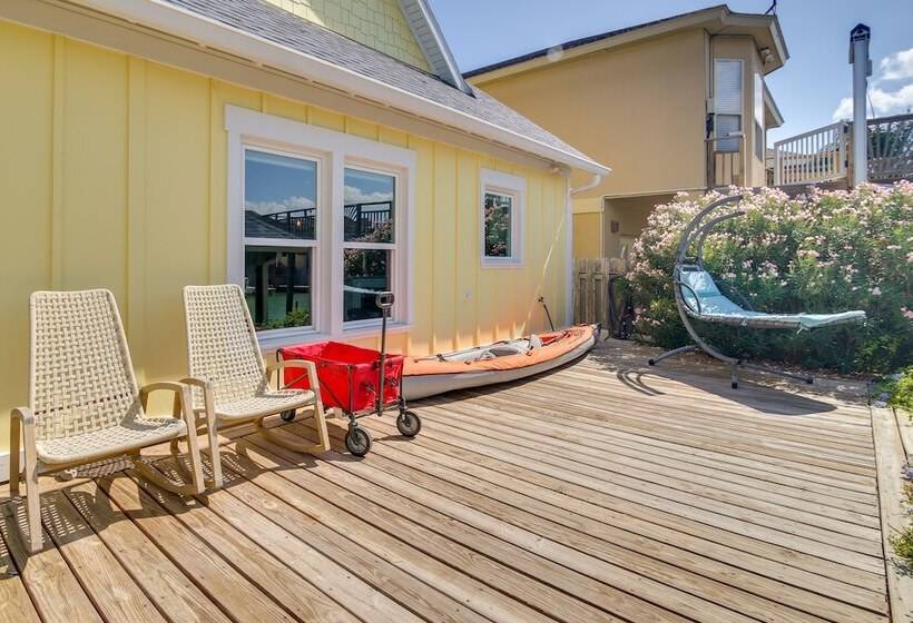 Waterfront Port Isabel Home W/ Private Boat Dock!