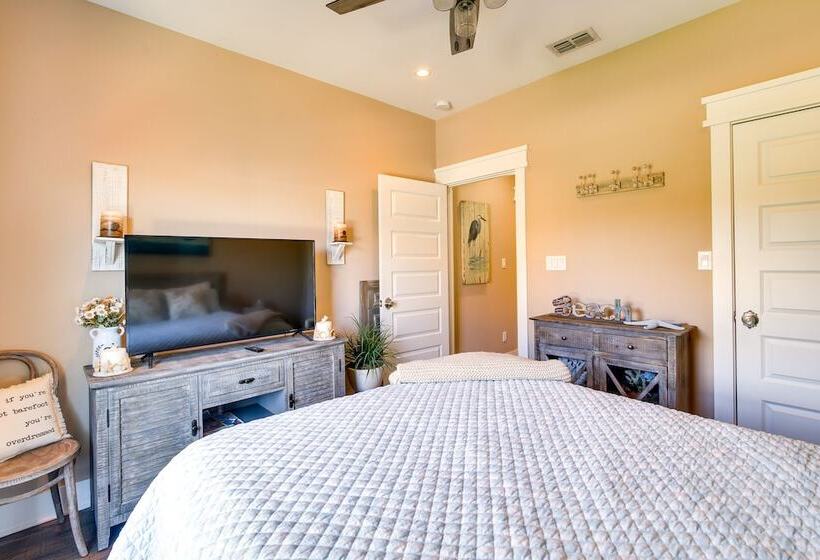 Waterfront Port Isabel Home W/ Private Boat Dock!