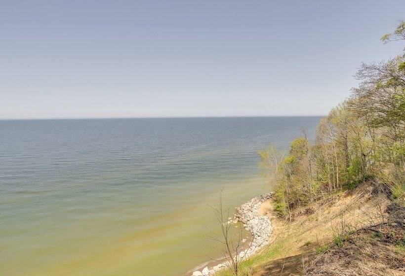 Waterfront South Haven Home W/ Beach Access!