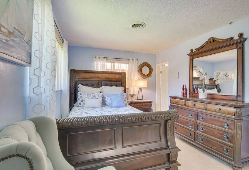 Welcoming Sunrise Retreat W/ Private Backyard