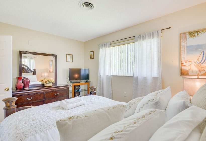 Welcoming Sunrise Retreat W/ Private Backyard