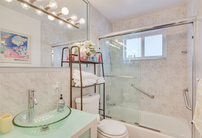 Welcoming Sunrise Retreat W/ Private Backyard