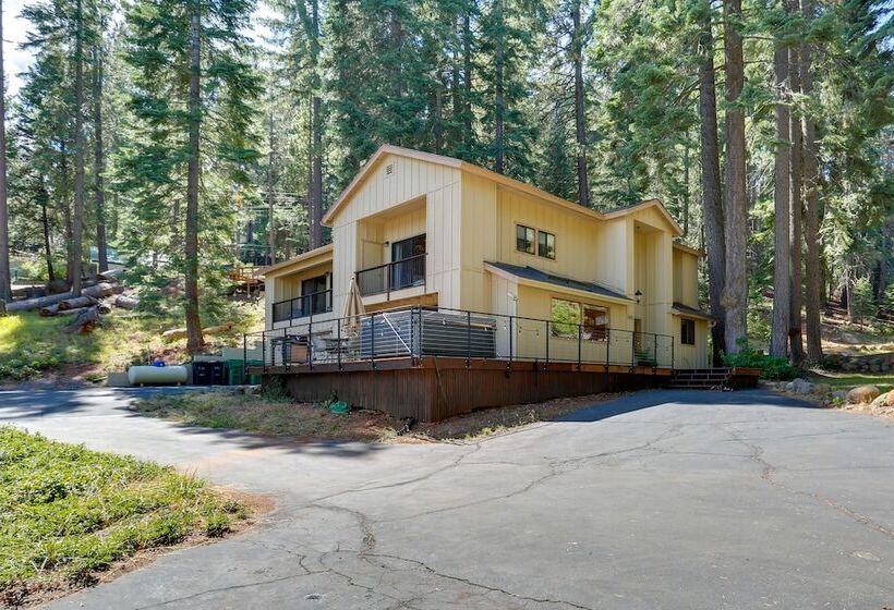 Westwood Lakefront Cabin W/ Hot Tub & Boat Dock!