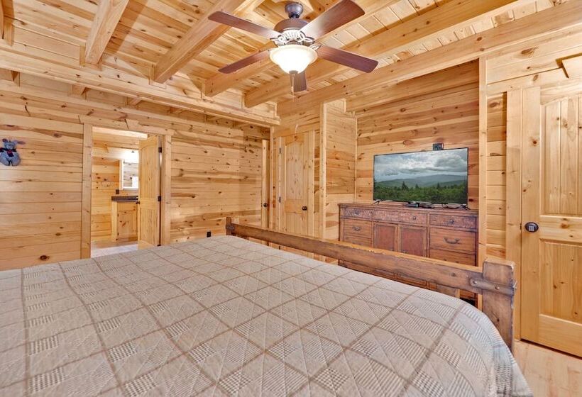 3 Bdr Log Cabin In Cozy Resort W/ Private Hot Tub