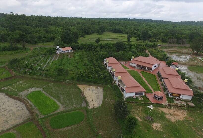 Wildcat Tadoba Resort