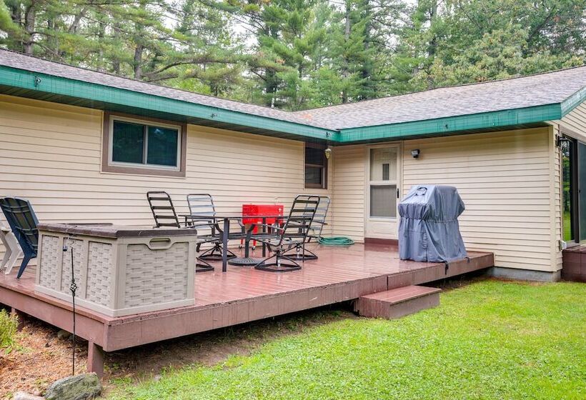 Woodruff Home W/ Lake Access & Pier, Near Town!