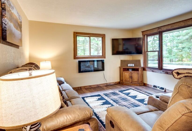 Woodruff Home W/ Lake Access & Pier, Near Town!