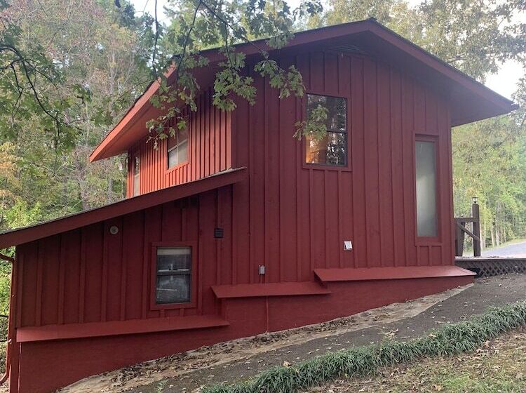 Woodwose Cabin   Adventures Now