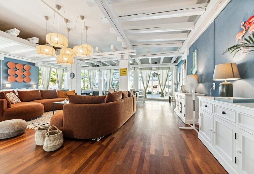 Becozy Du Lac Self Check In Hotel Riviera Edition