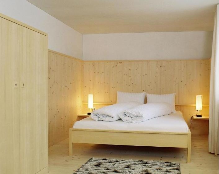 בית מלון כפרי Alpina