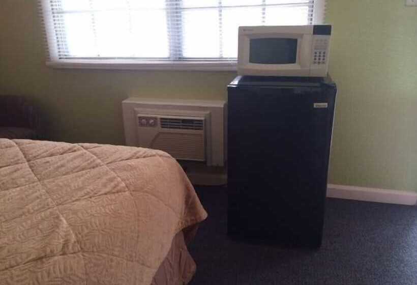 Fels Three Crown Motel