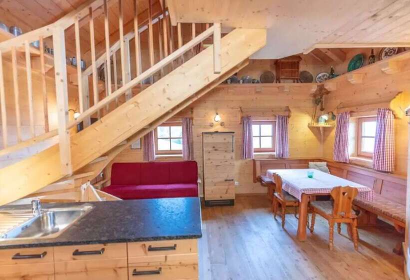 ホテル Almresort Baumschlagerberg