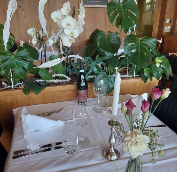 酒店 Alpenblick Ferenberg Bern