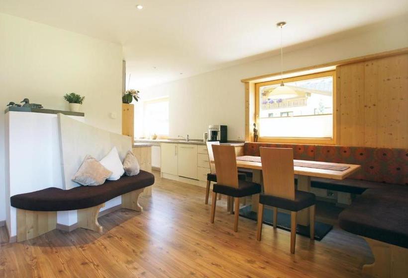 ホテル Appartement Carmen