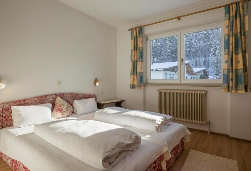 בית מלון כפרי Appartementhaus Montana