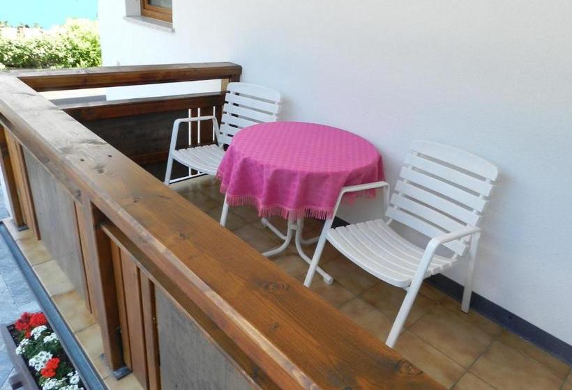 בית מלון כפרי Appartements Charlotte