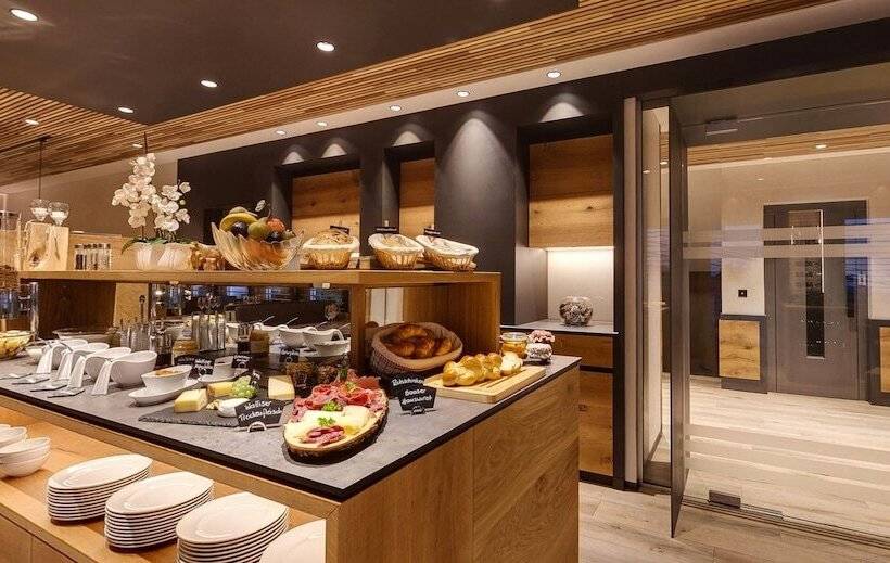 ホテル Arcade Apartments