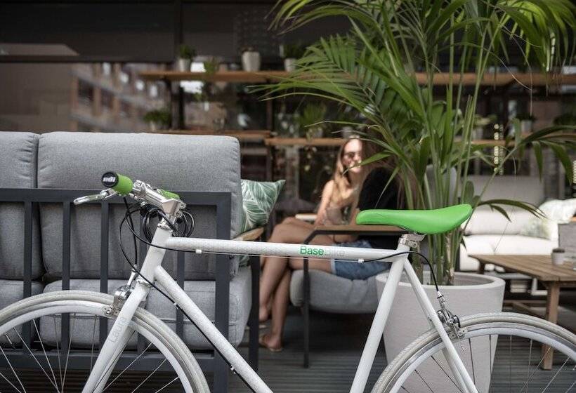 Отель Base Nyon