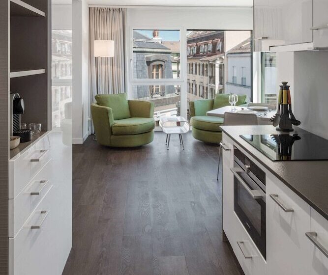 Отель Base Nyon