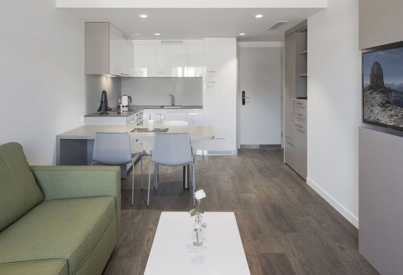 Отель Base Nyon