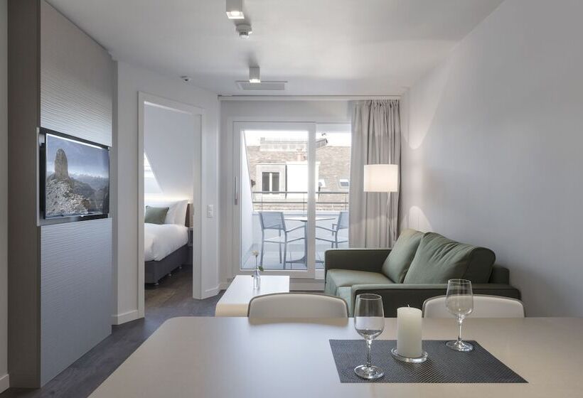 Отель Base Nyon