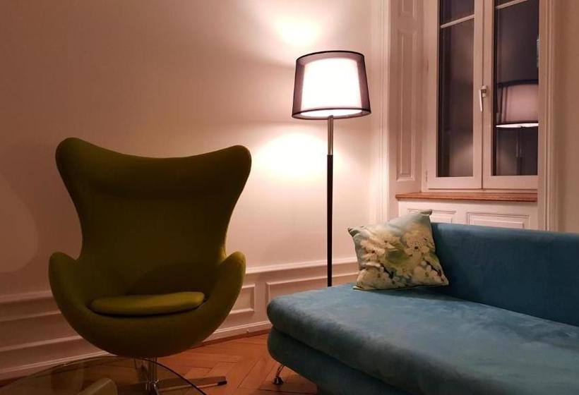 فندق Basel Charme Apartments